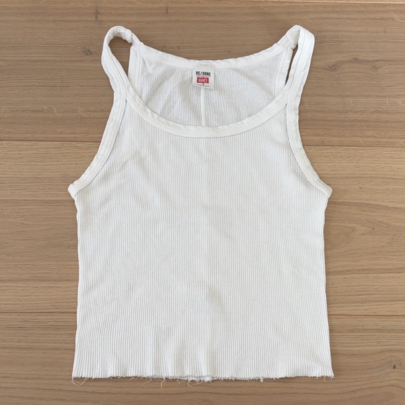 Re/Done by Hanes tank - Picture 2 of 6